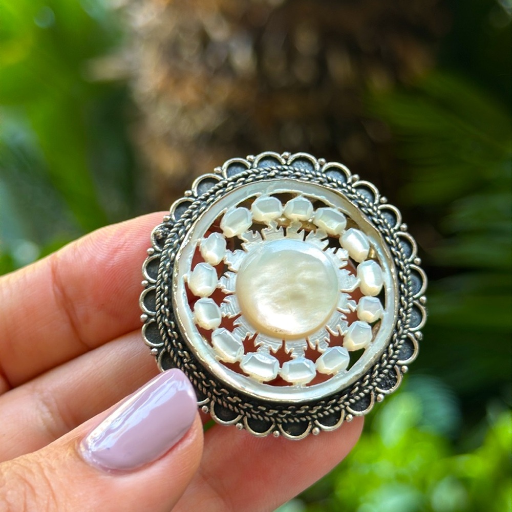 Vintage Silver and Mother of Pearls Brooch with Intricate Design